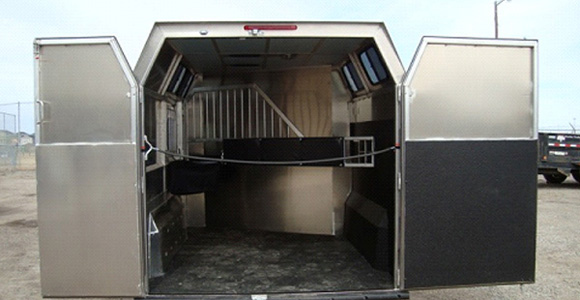 2 horse bumper pull horse trailer